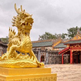 giant-royal-seal-dragon-forbidden-purple-city-hue-vietnam-XL